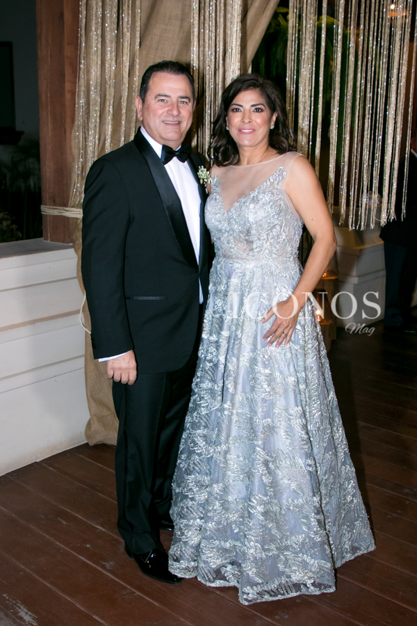 Banquete nupcial de Dominique Hawit y Adrián Patrón