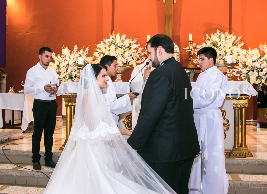 Boda religiosa de Caroll Perelló y Elías Handal