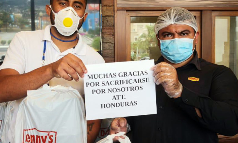 Donacion Grupo Comidas Dennys
