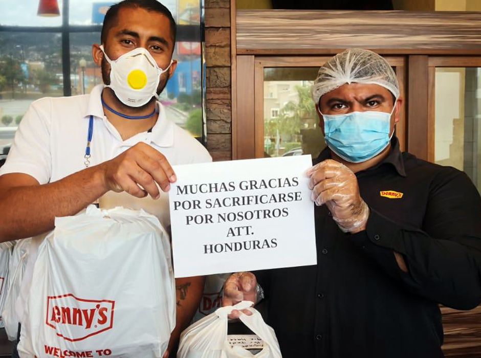 Donacion Grupo Comidas Dennys