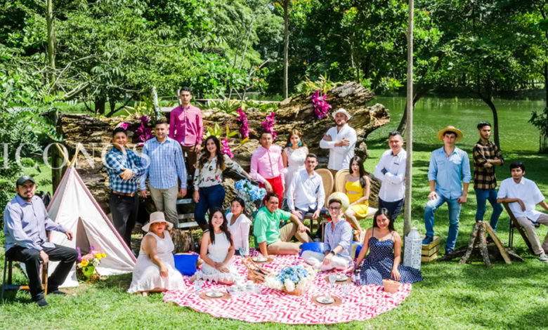 Staff Iconos Mag