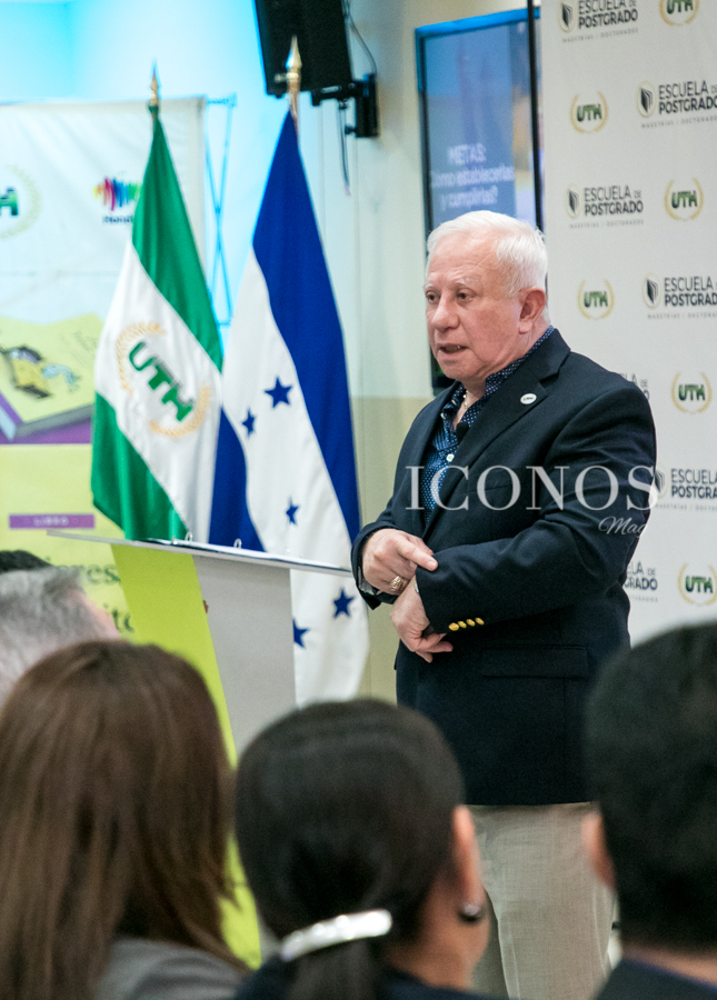 Charla de liderazgo de UTH