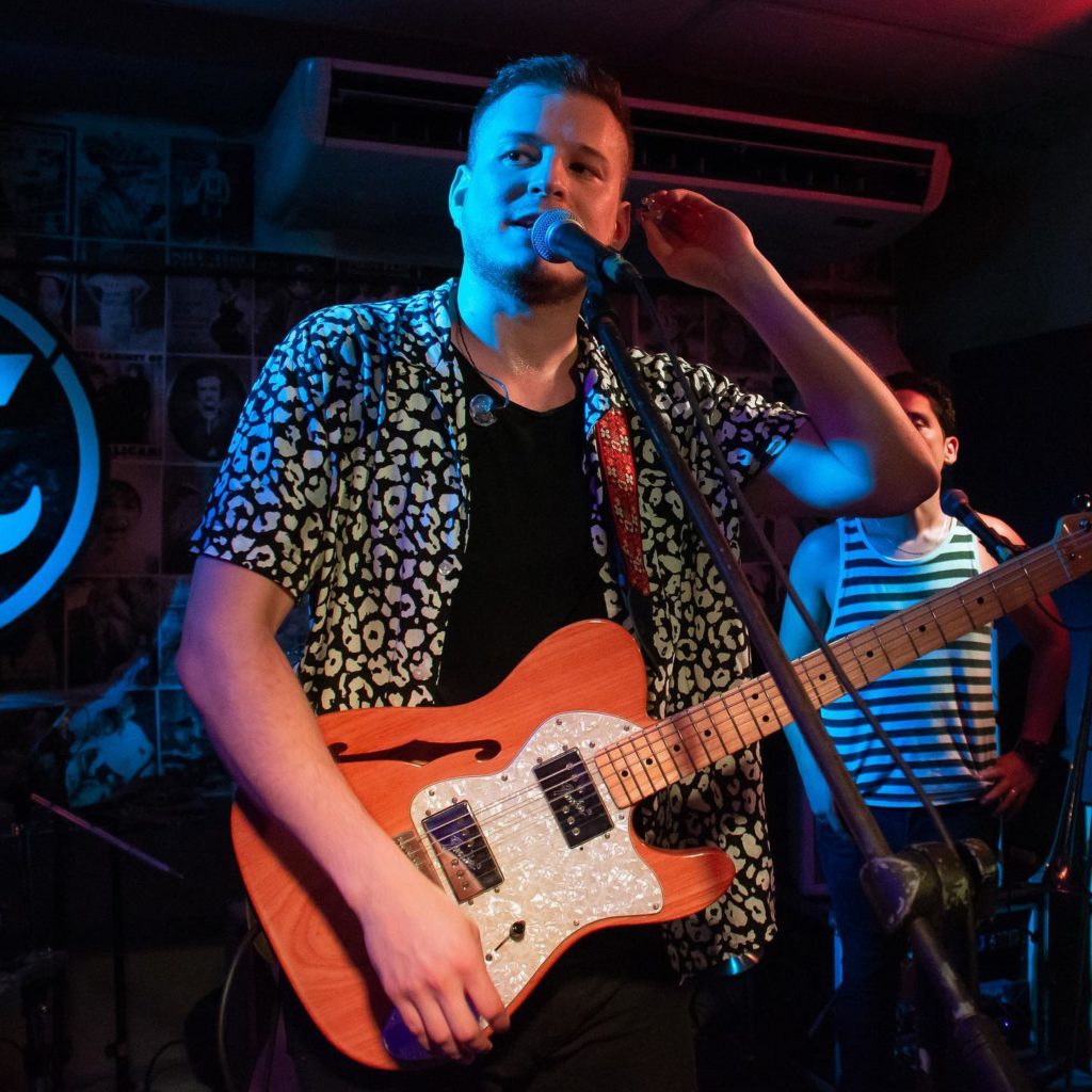 Cantando para mamá by Pollo Norteño