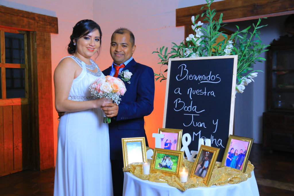 La boda de Martha Torres y Juan Medina