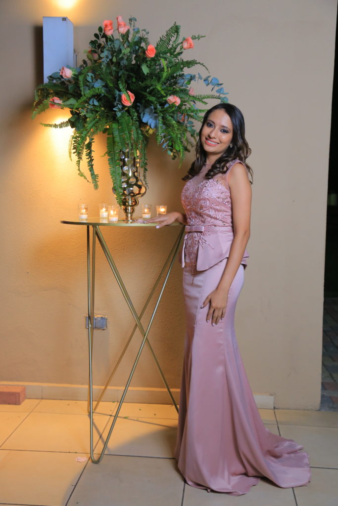 La fiesta de Grethel María Mena Sánchez