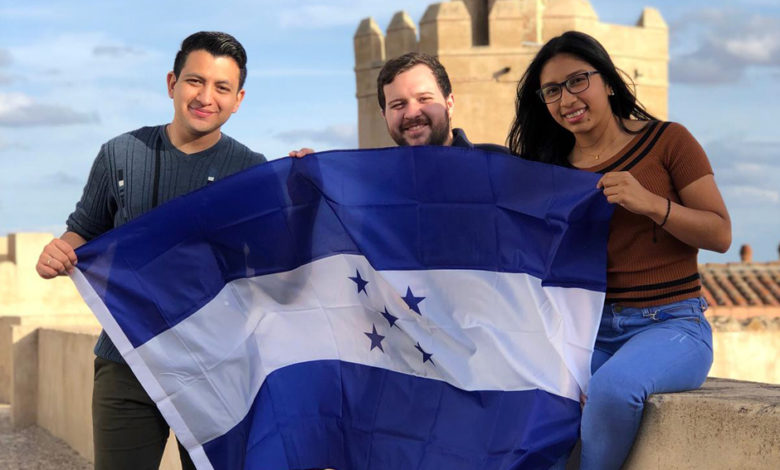 estudiantes UTH en España