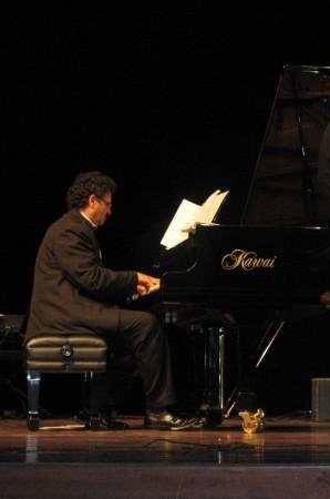 Pianista Sergio Suazo Lang