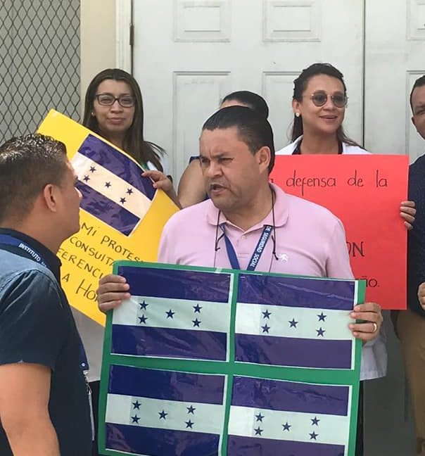 doctor Carlos Umaña