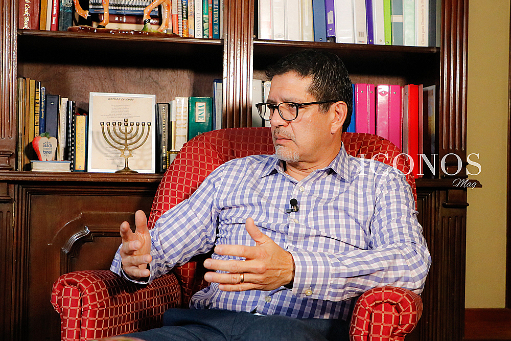 nefrólogo René Mackay