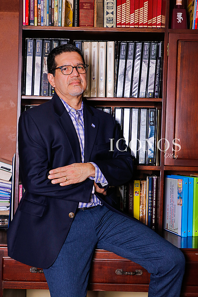 nefrólogo René Mackay