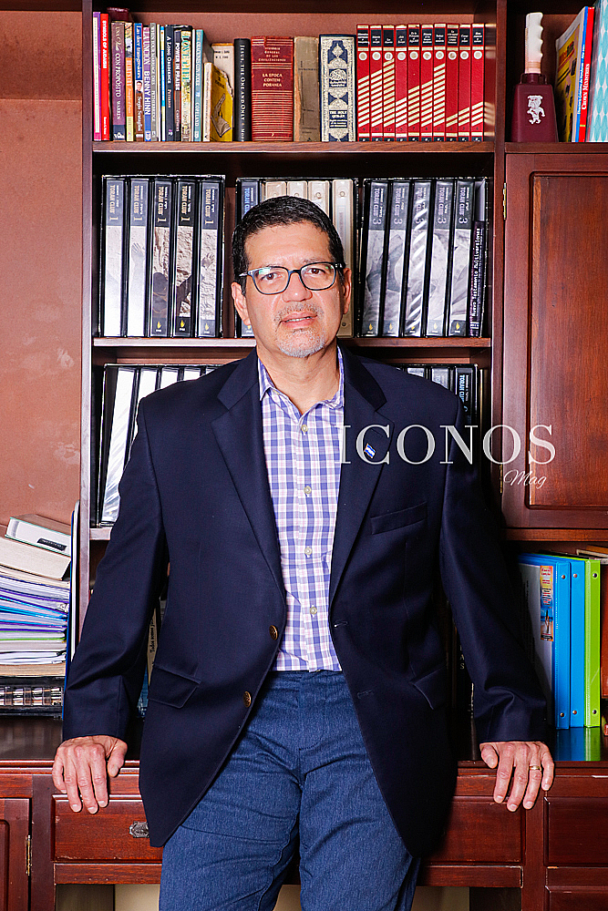 nefrólogo René Mackay