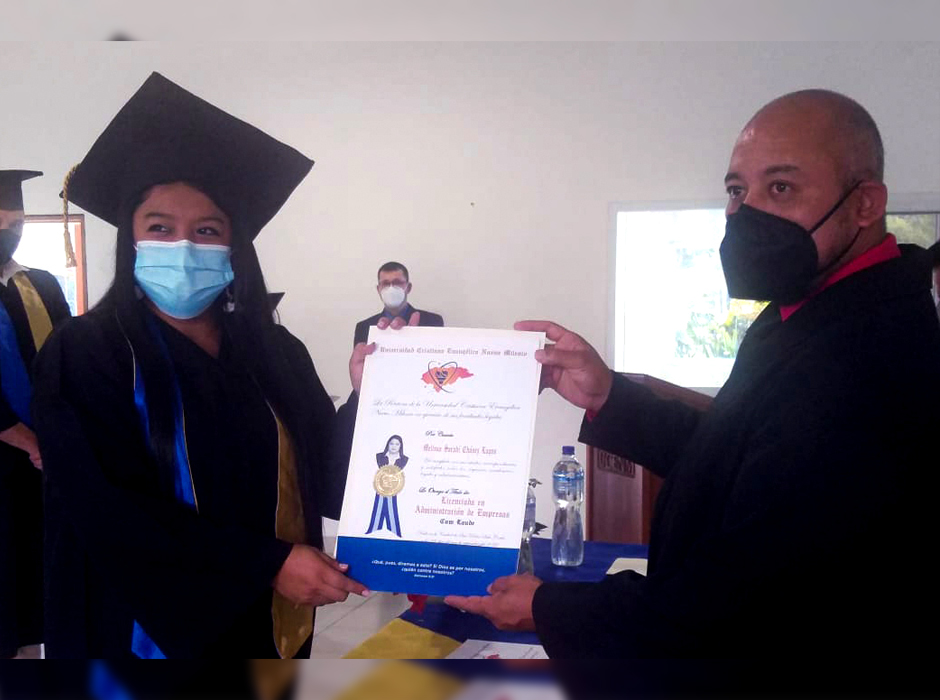 Graduaciones UCENM 2020 Peña Blanca