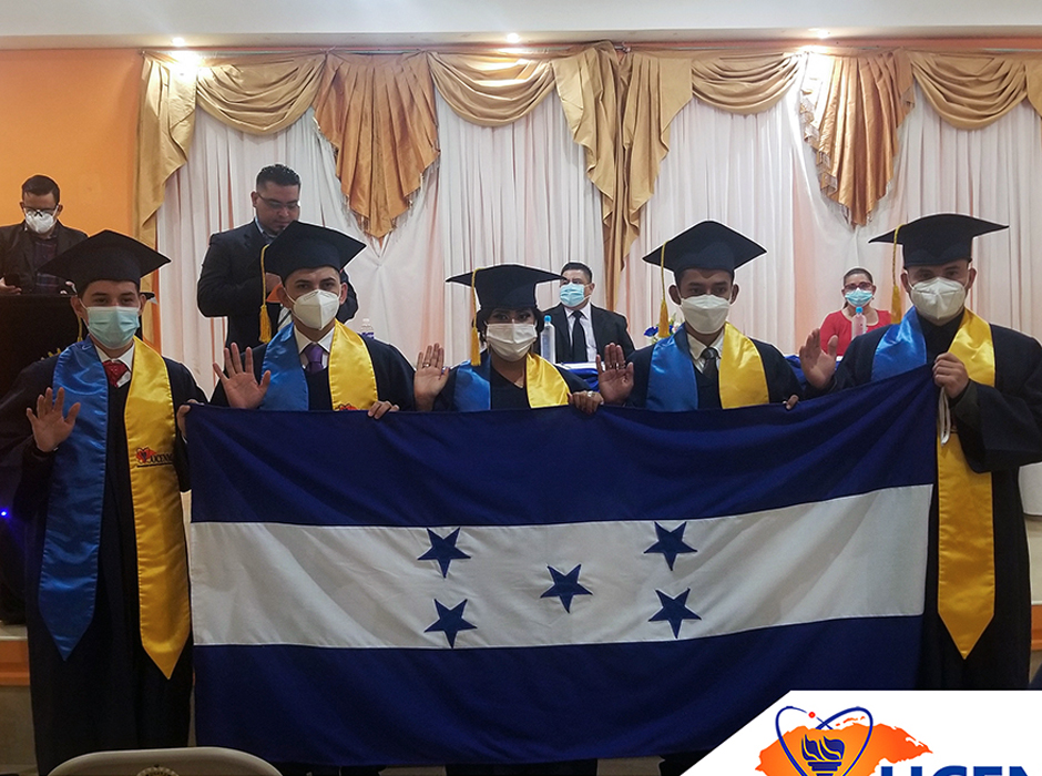 Graduaciones UCENM 2020 Santa Bárbara Honduras
