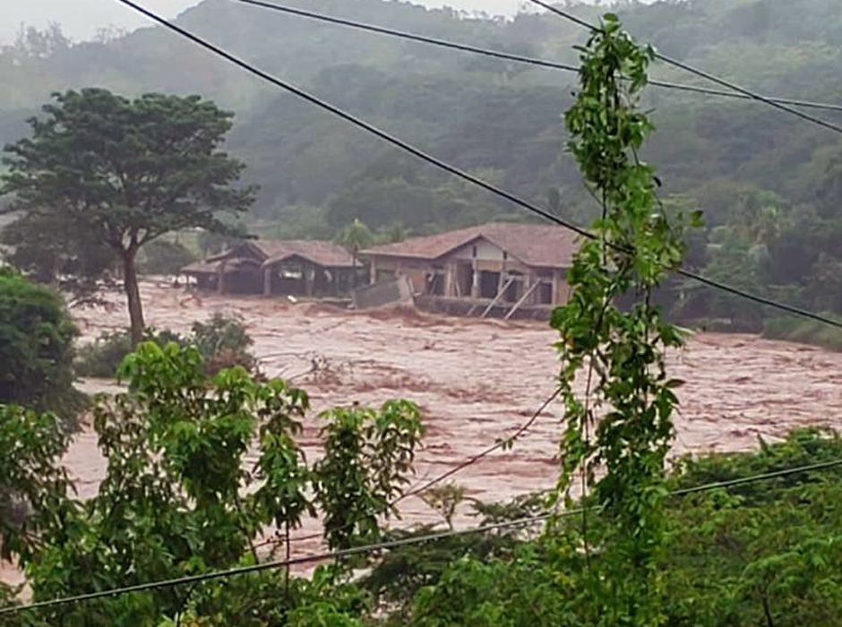 Marina Copan Convention Center inundado
