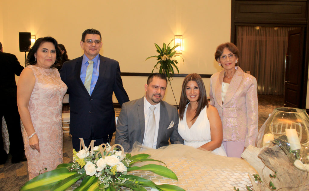 Olencka Fuschich y Mario Mejía 