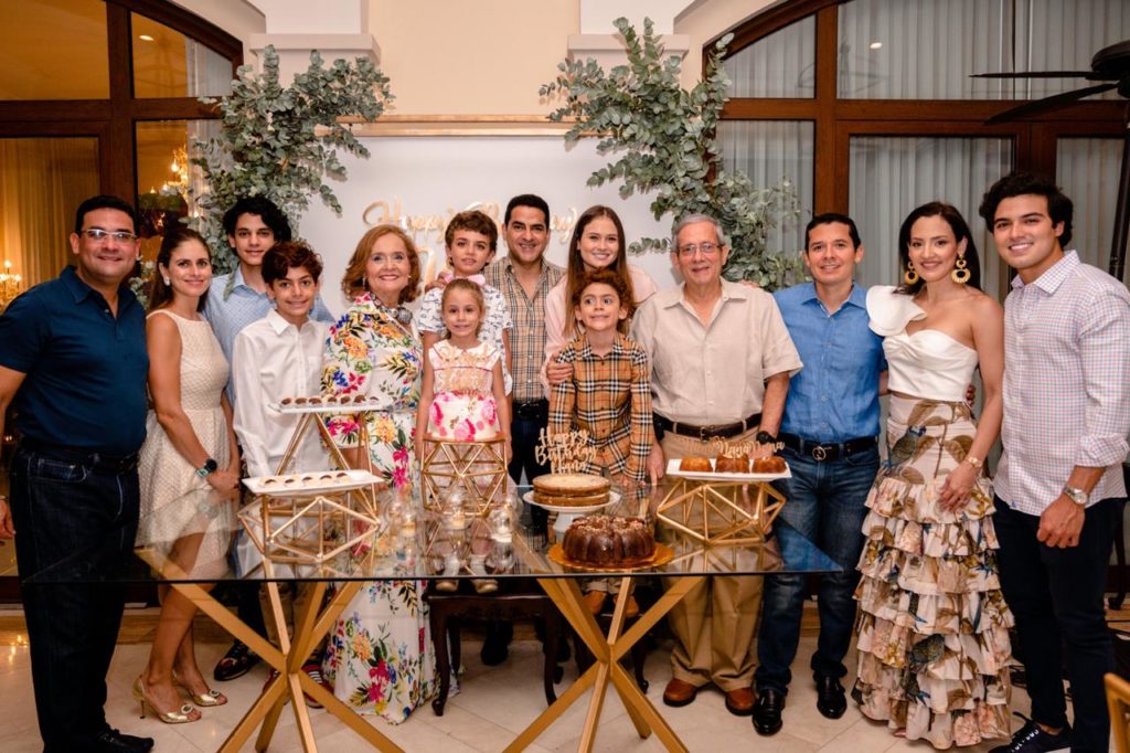 Lourdes Peña de Guillén 