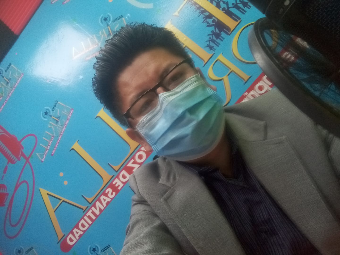 Gozo y celebración por el 40 aniversario de Radio Estrella de Oro