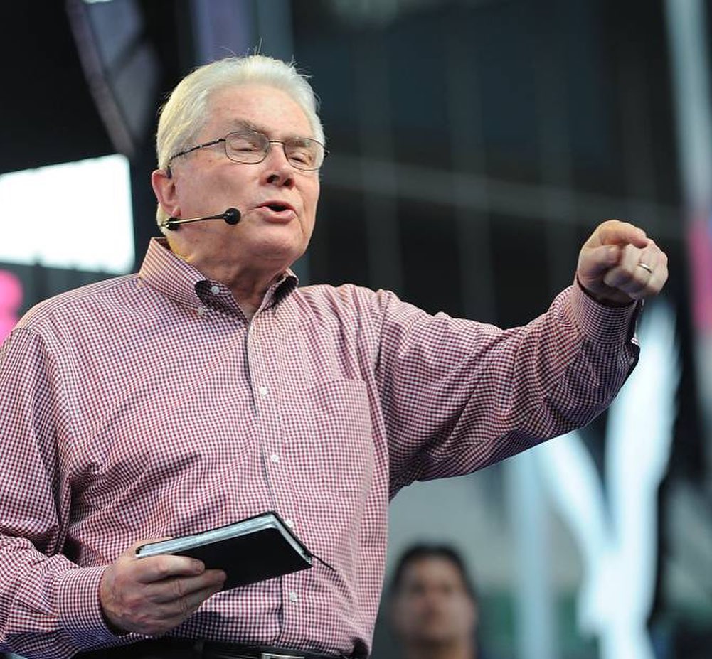 Fallece el pastor Luis Palau