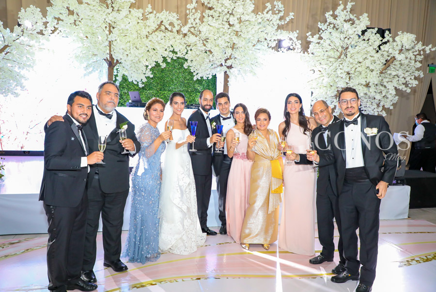 Los enamorados Joyce Andonie y Kenny Yuja