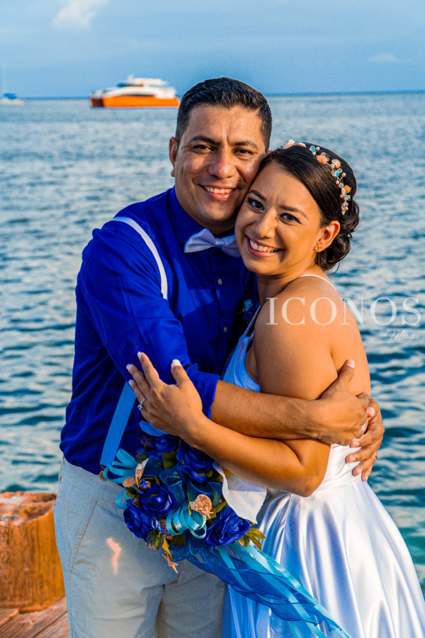 Stephanie Fajardo y Jonathan Vallecillo