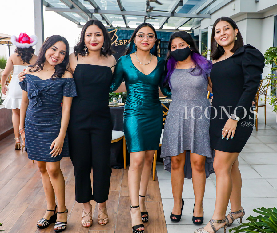 Fiesta graduación Seniors 2021 escuela episcopal El Buen Pastor