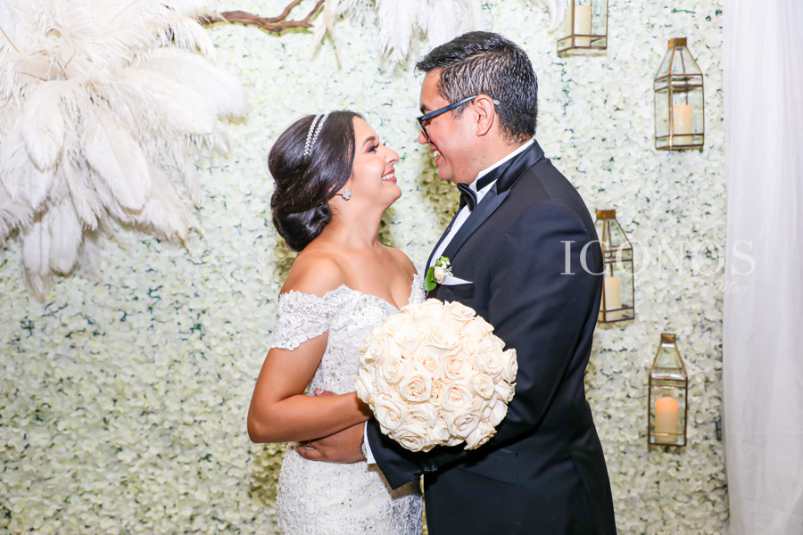 Los novios Stephanie Gabrie y Javier Machuca