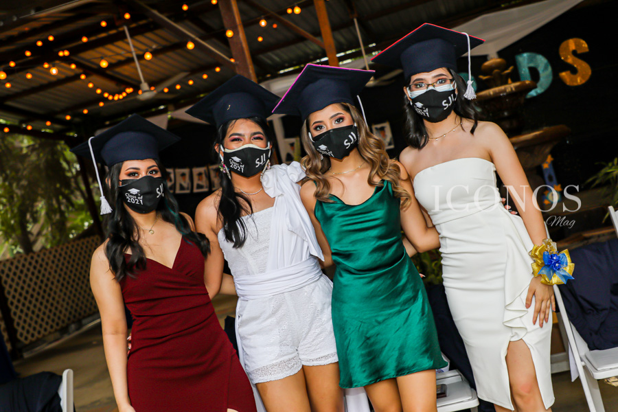 Graduación Seniors 2021 Saint Joseph Institute