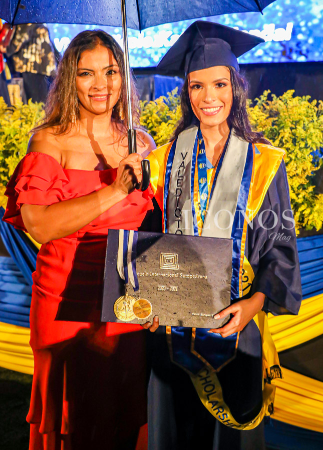 La graduación Seniors 2021 Escuela Internacional Sampedrana