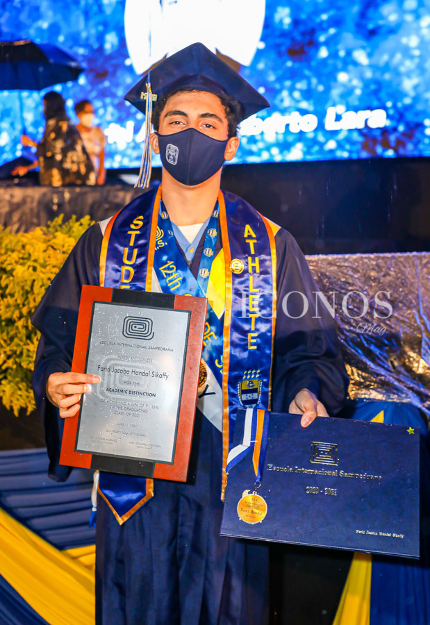 La graduación Seniors 2021 Escuela Internacional Sampedrana