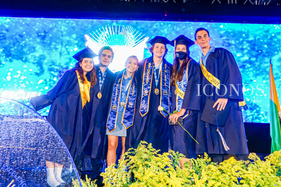 La graduación Seniors 2021 Escuela Internacional Sampedrana