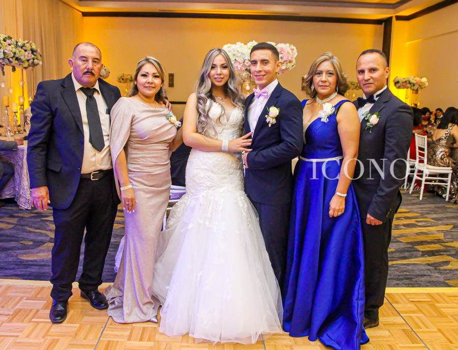 Boda Bessy Vásquez y Luis Matute