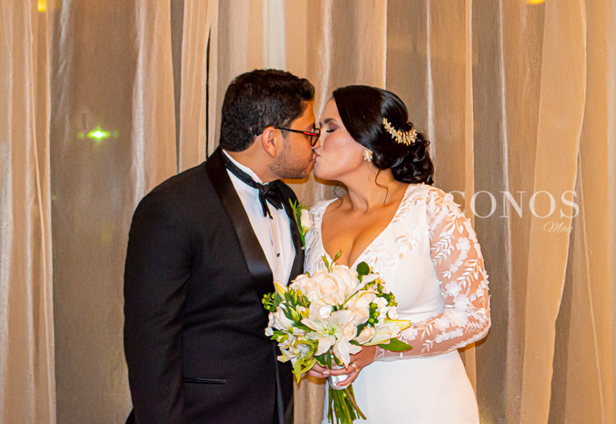 Maryory Joseline Brocato y Felix Aguilar