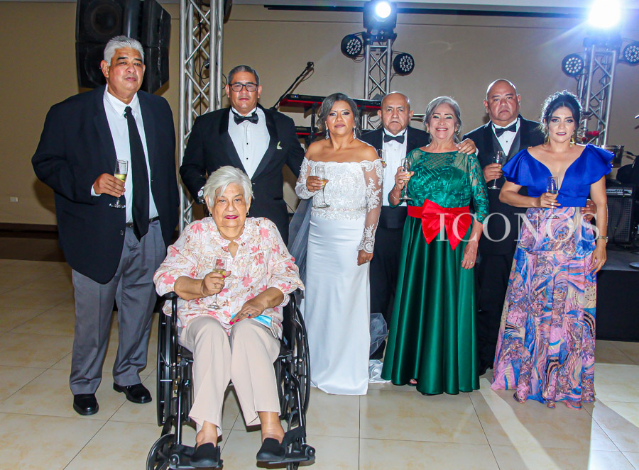 Norma Echeverria y Fernando Cordón