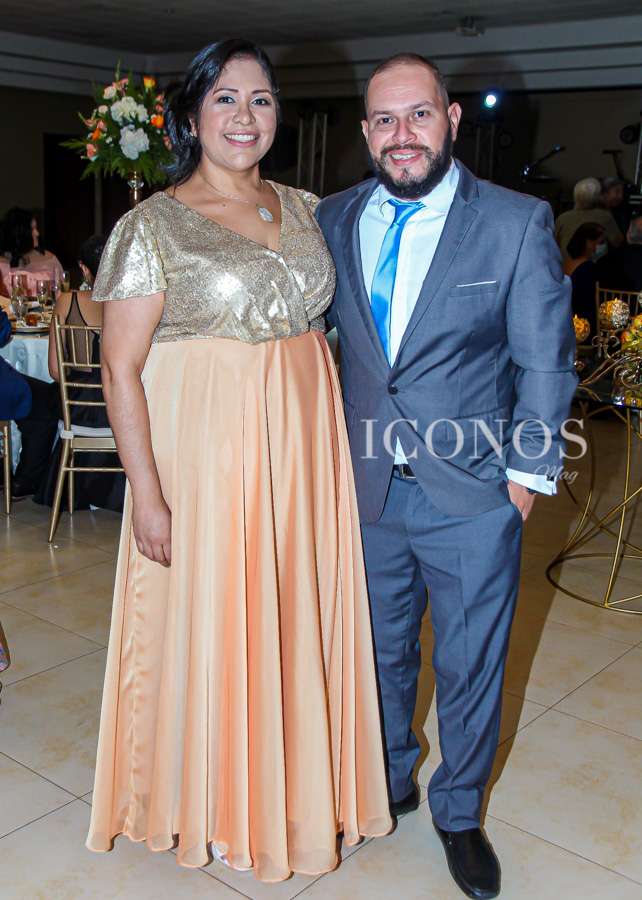 Norma Echeverria y Fernando Cordon