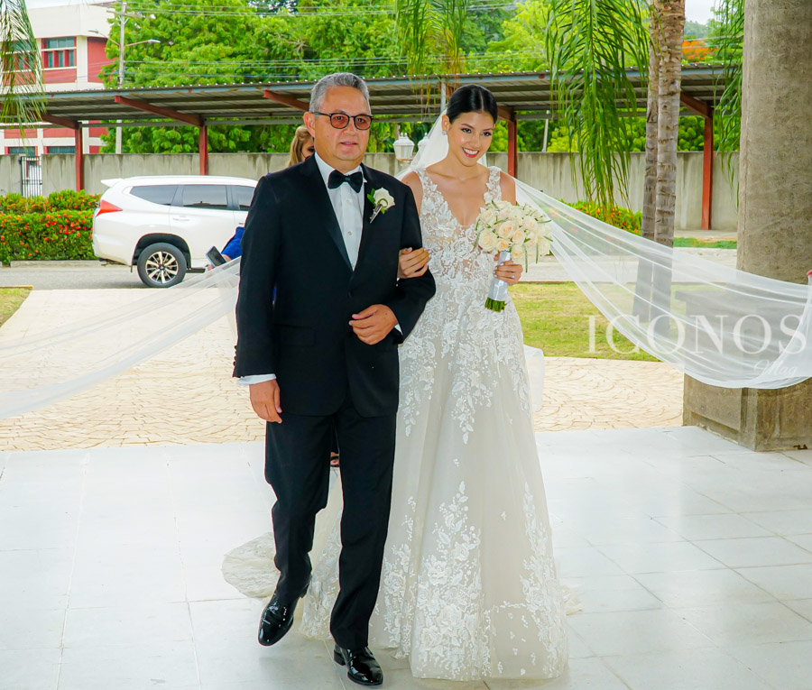 boda religiosa de Adriana Bendaña y Daniel Sarmiento