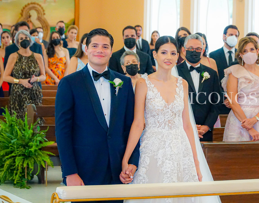 boda religiosa de Adriana Bendaña y Daniel Sarmiento