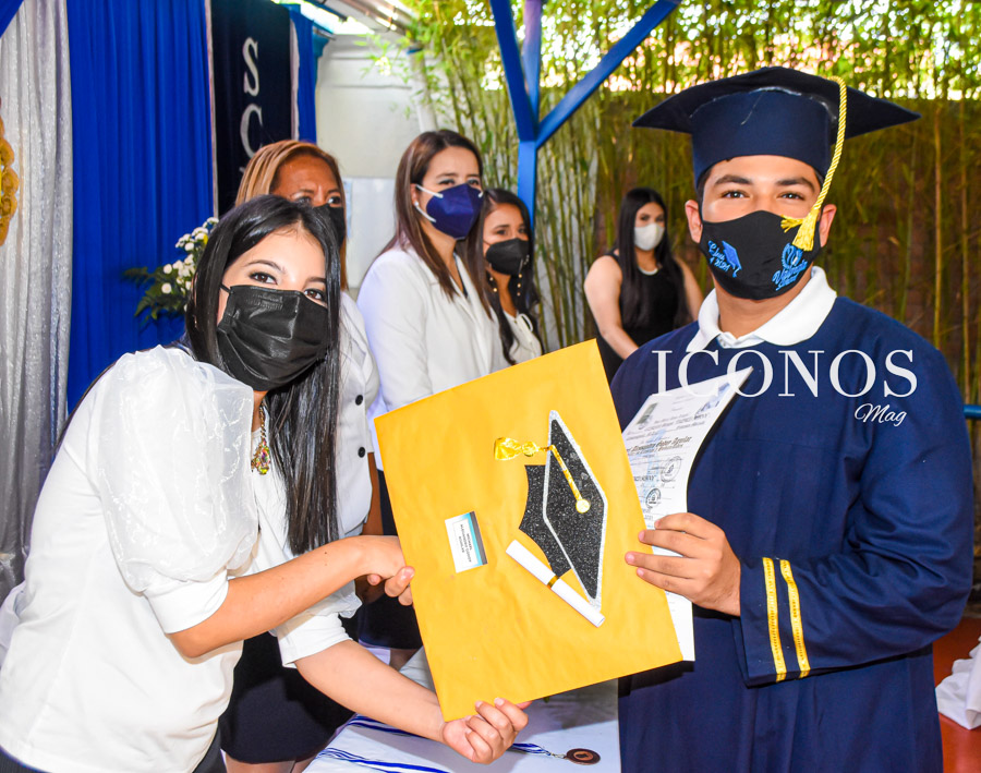 graduación Seniors 2021 Valencia School Tegucigalpa