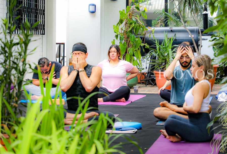 Morning Flow with Zen & Craft cuarta sesión