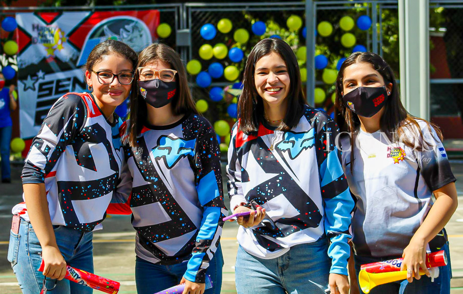 The entrance Seniors HND 2022 by Happy New Dawn School & Institute
