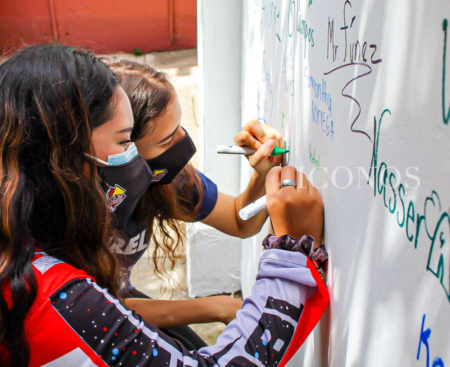 The entrance Seniors HND 2022 by Happy New Dawn School & Institute