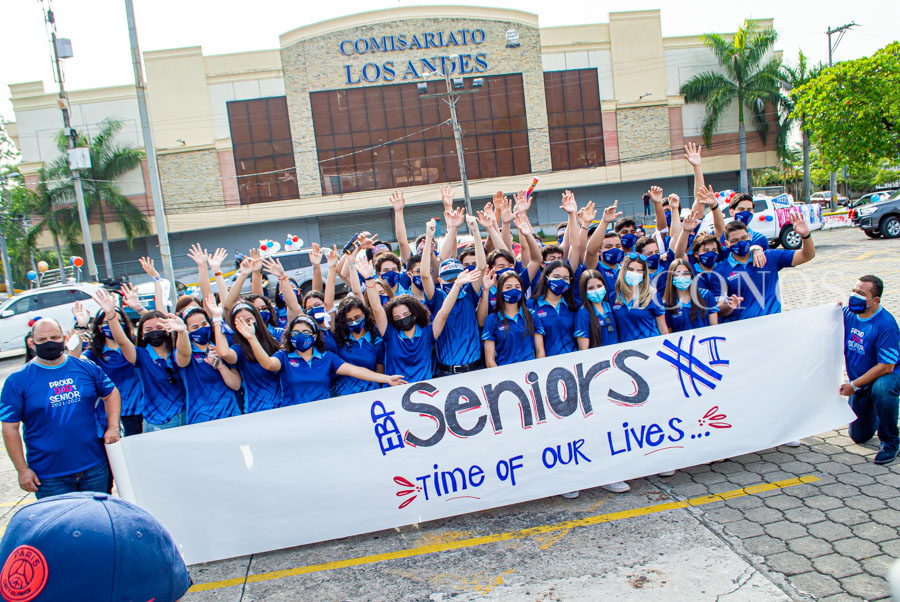 Entrance Seniors EBP 2022 by escuela episcopal El Buen Pastor