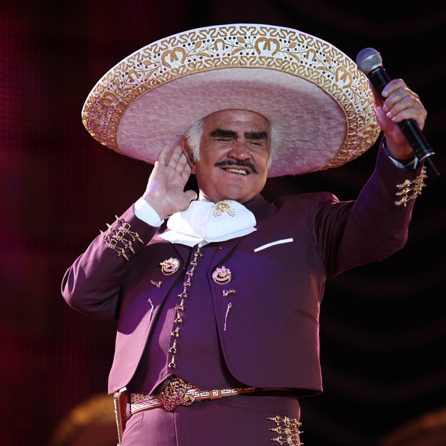 Vicente Fernández Gómez: adiós a El charro de Huentitán
