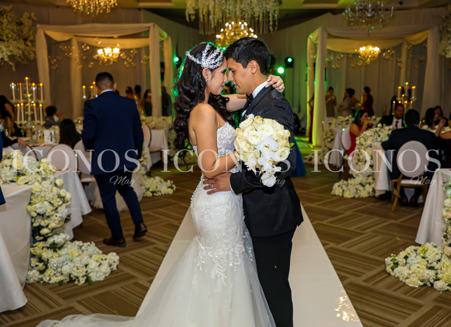 Boda Nancy Alejandra Jarufe y Alberto Gómez