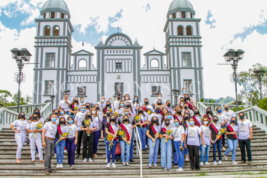 Entrance Seniors 2022 Centro Escolar Antares Tegucigalpa