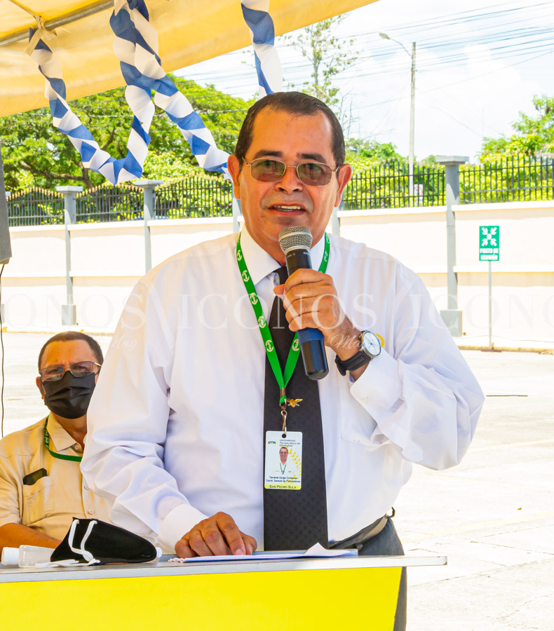 UTH Honduras honra a Francisco Morazan