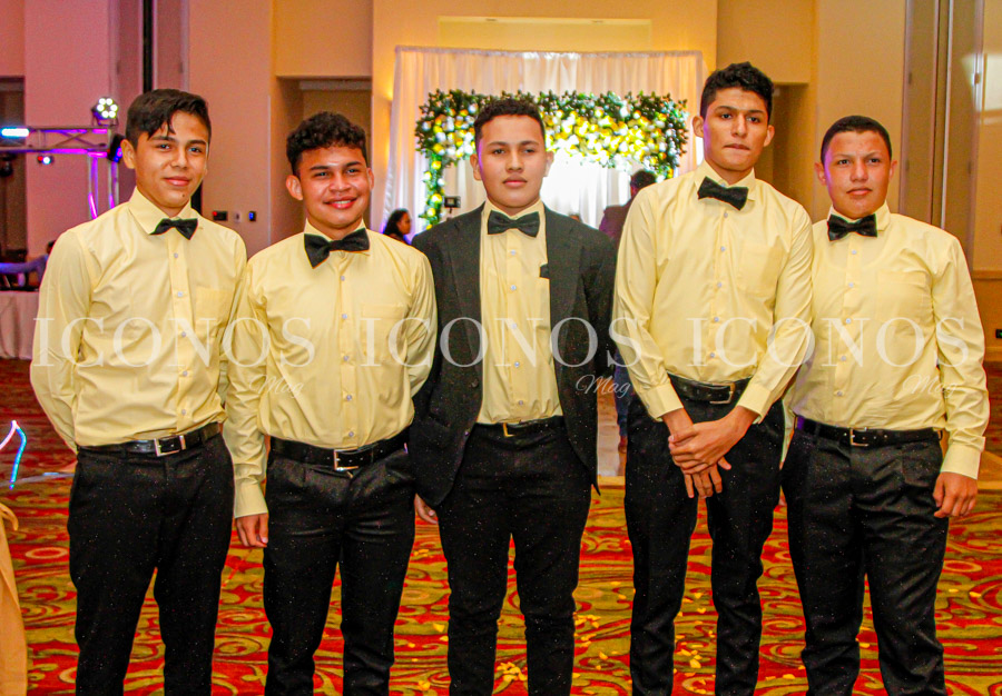 quince años Angie Gisela Cruz Menocal