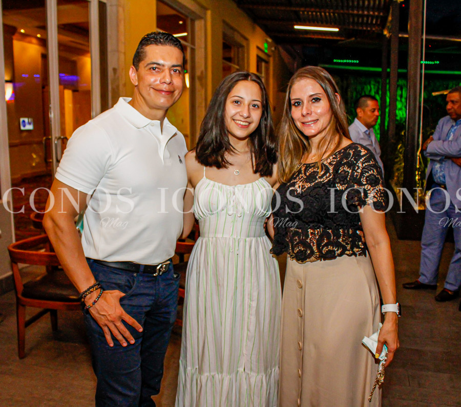 Quince años Nicole Maradiaga Molina