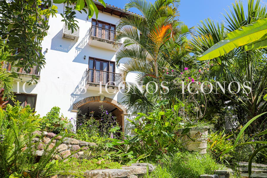 Hotel Marina Copan by cerveza Corona - Rediscover Paradise