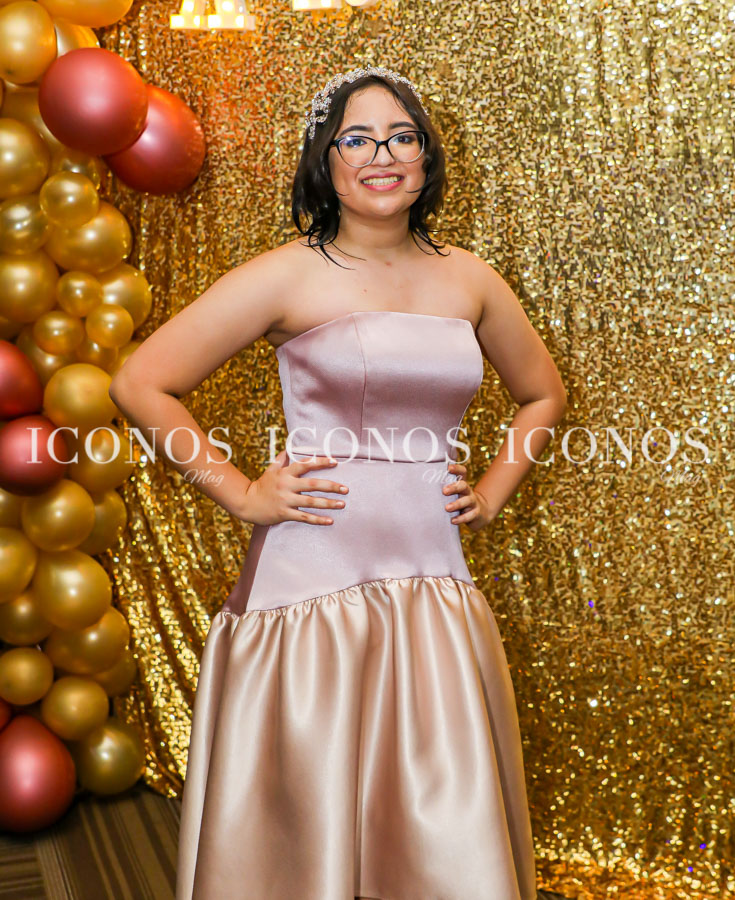 Quince años Ariana Suazo