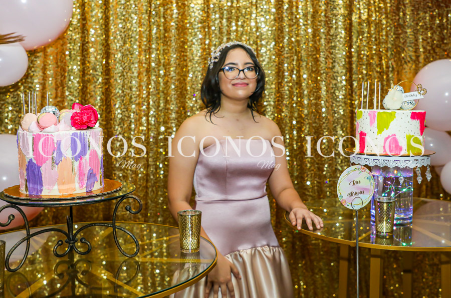 Quince años Ariana Suazo